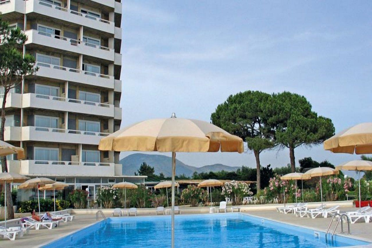 Hotel Torre Del Sole 4*